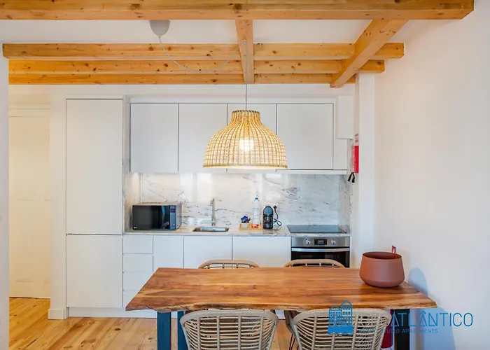 Poveiros Oak Loft - Santo Ildefonso * ポルト